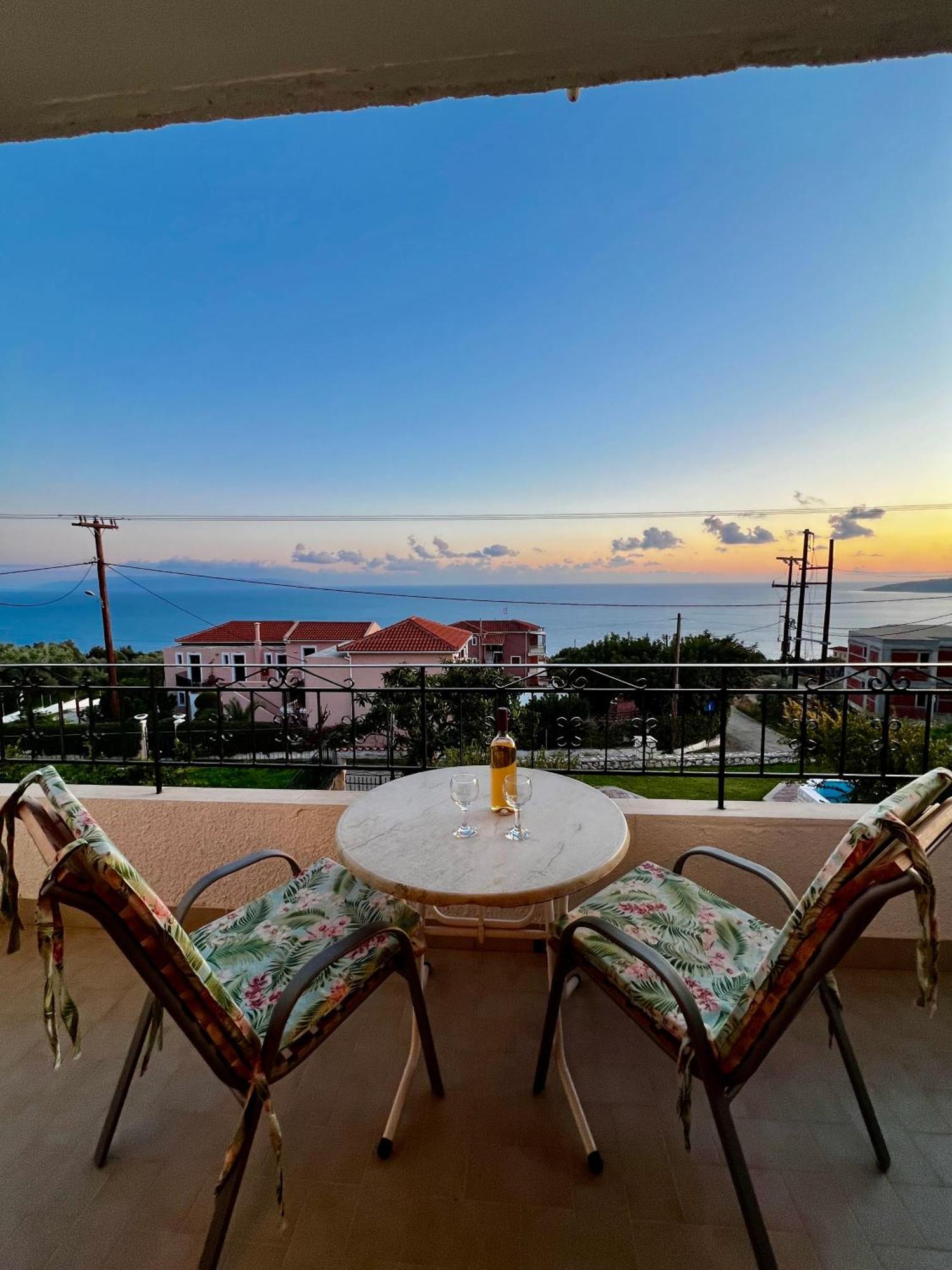 Ocean Front Studios 77 Lourdata  Bagian luar foto