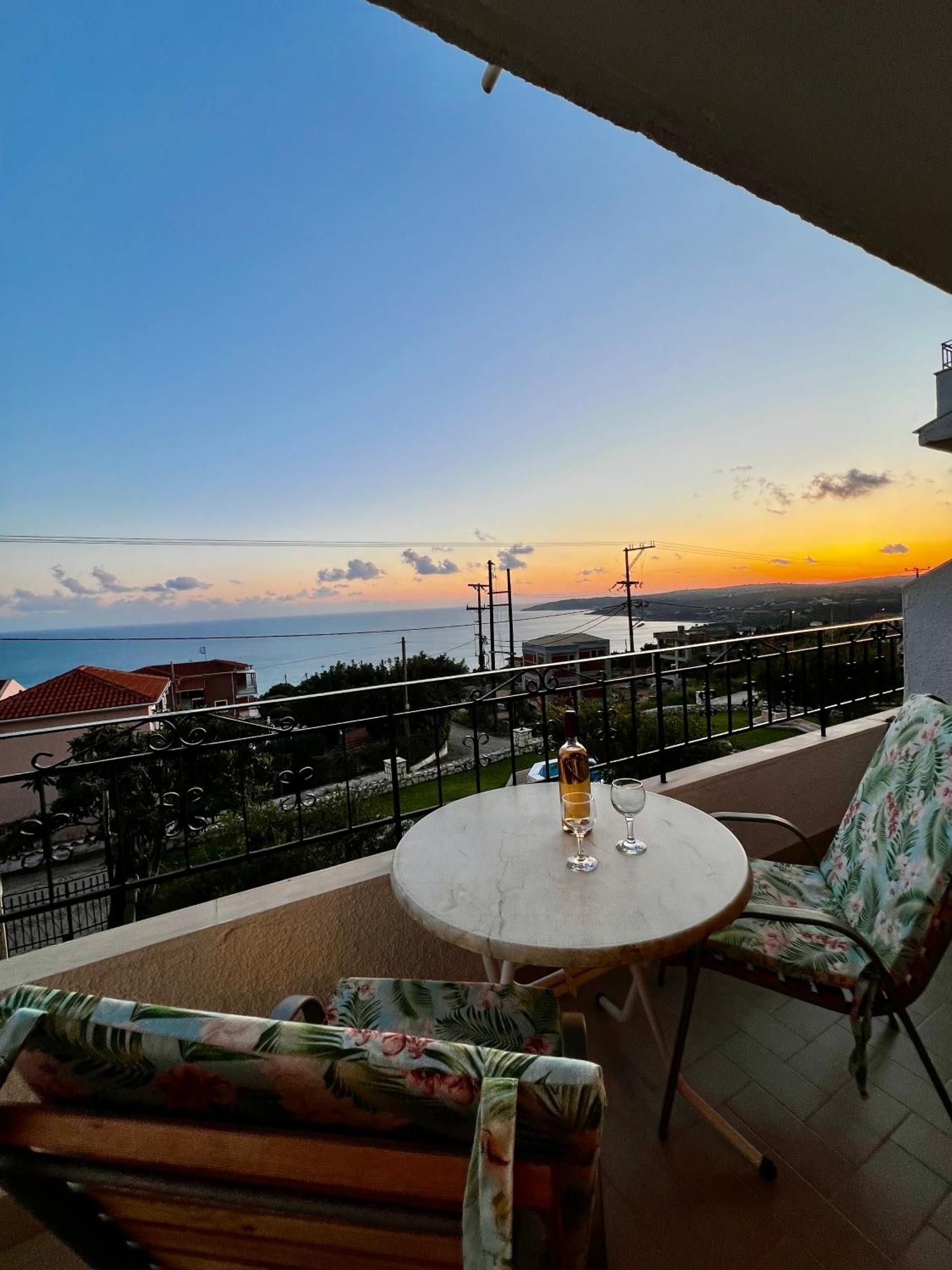 Ocean Front Studios 77 Lourdata  Bagian luar foto